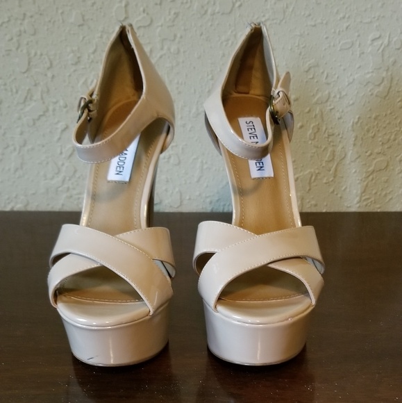 Platform Sandals - Picture 4 of 7